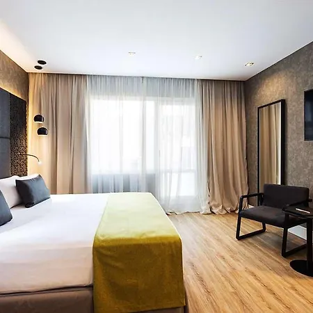 Catalonia Giralda Hotell