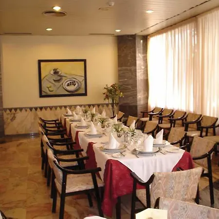 Catalonia Giralda Hotel Seville