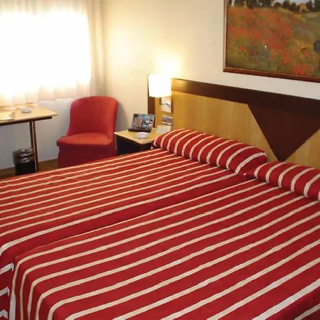 Hotell Catalonia Giralda 4*