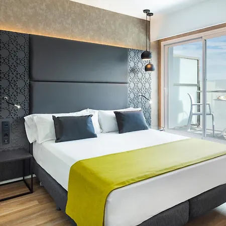Catalonia Giralda 4*