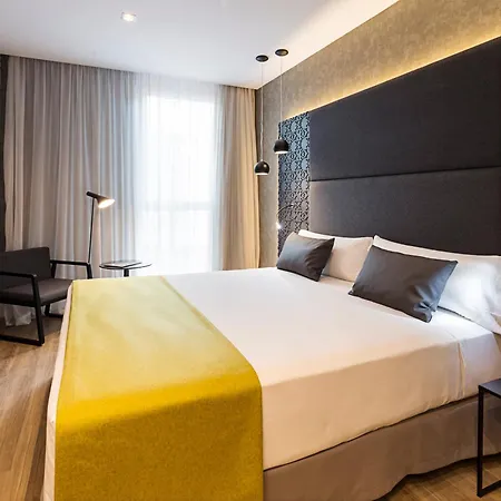 Catalonia Giralda 4* Sewilla