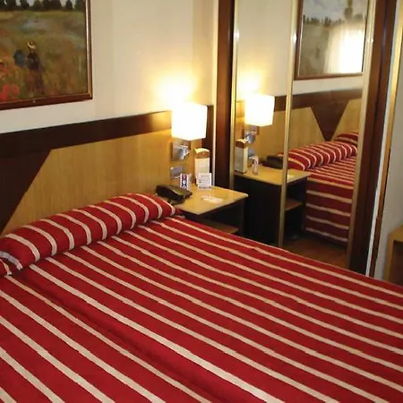 Catalonia Giralda 4* Sewilla